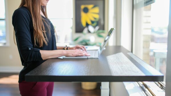 Umsetzbare Bewegung im Büroalltag